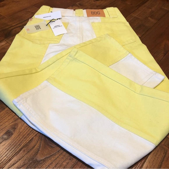 NWT BDG High & Wide Jean - Colorblock yellow and white stripes sizes 26, 27 - Picture 5 of 12